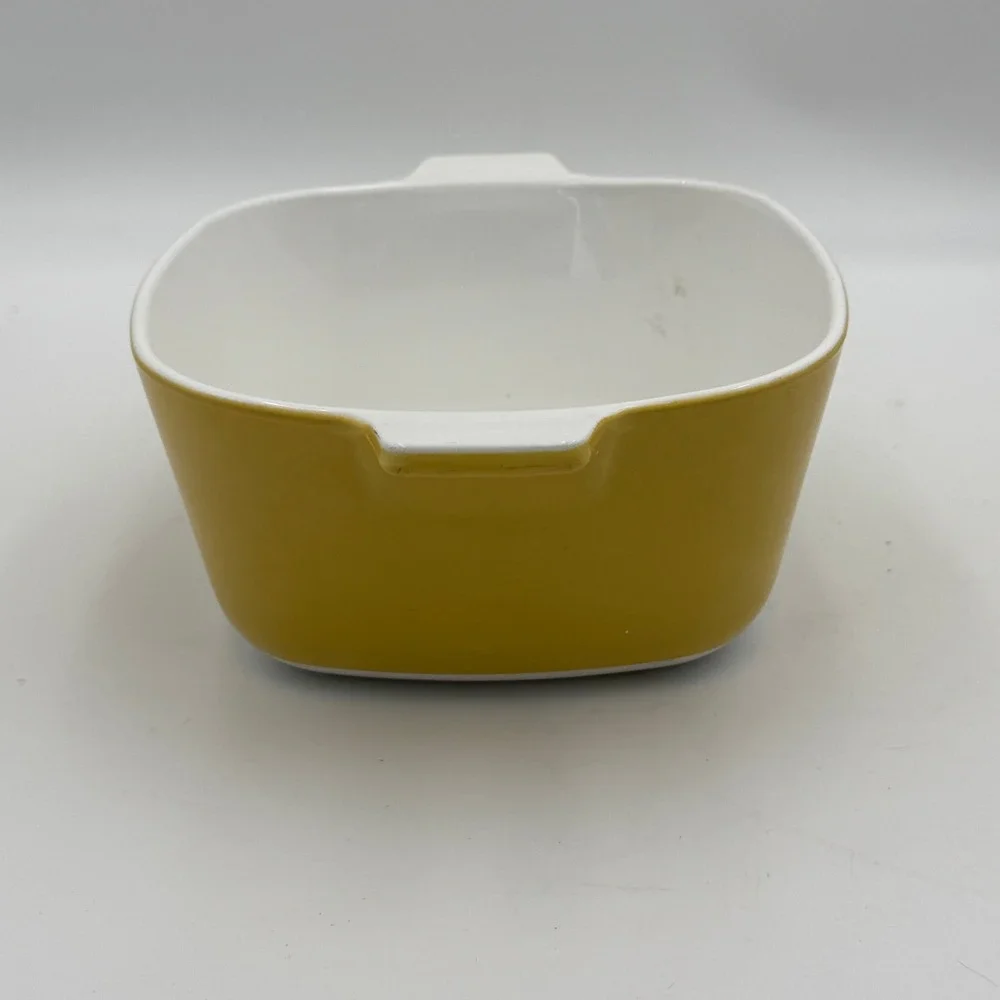 Corning Ware P-1 3/4-B Gold Butterscotch Casserole Dish 1.75 QT Vintage USA